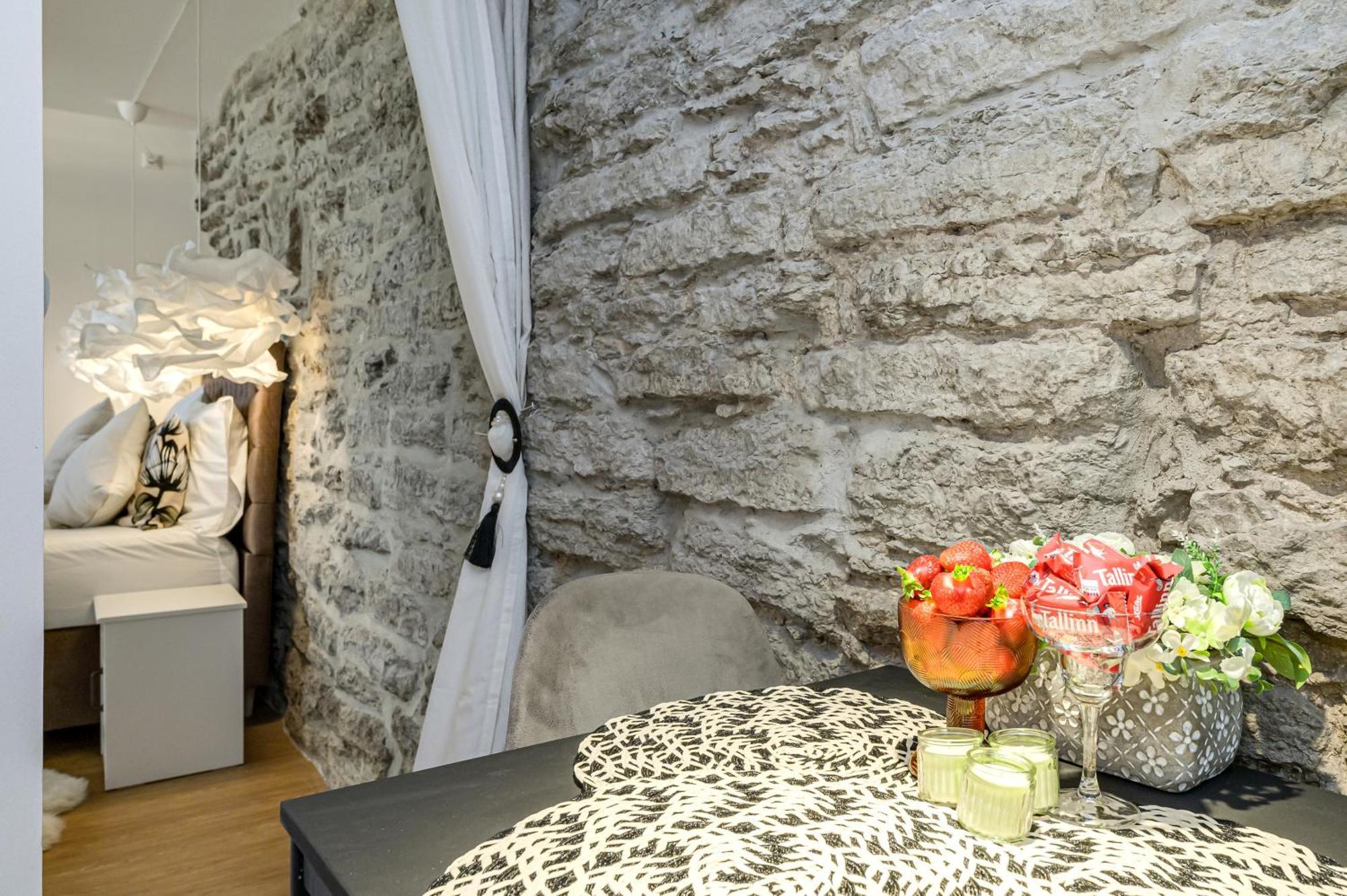 Tallinn Old Town Romantic Apartment ภายนอก รูปภาพ